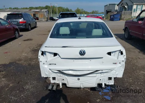 2016 Volkswagen Jetta 1.8T Sport из США, поврежденный, VIN 3VWD17AJ6GM367603